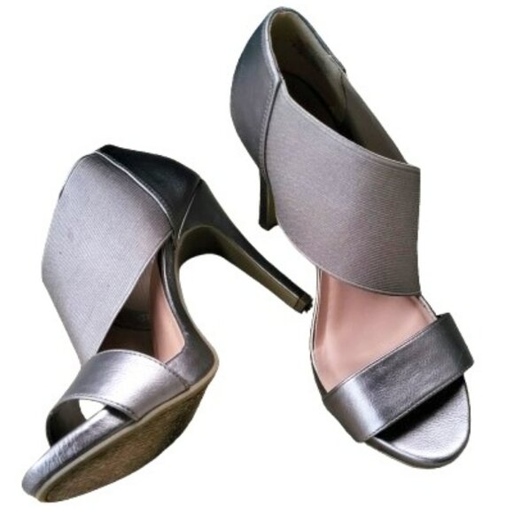 Simply Vera Womenβs Heels Dress Shoes Metallic Pewter - Size 9 - Picture 1 of 12